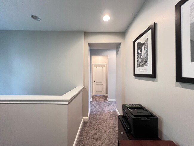 Building Photo - Perfect Home waiting for you! FULLY FURNIS...
