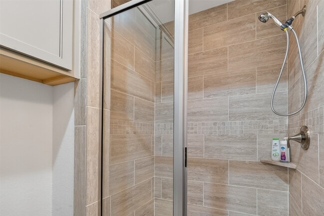 Building Photo - 1621 Rosewood St