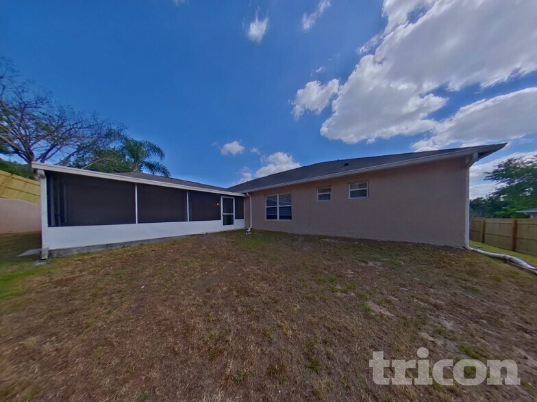 Building Photo - 921 Jayhil Dr