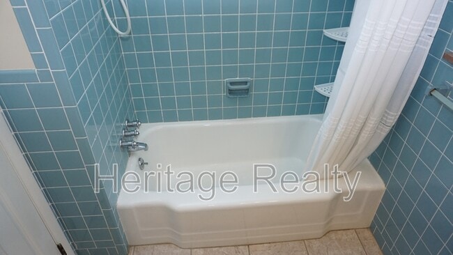 Building Photo - 529 Bardon Rd NW