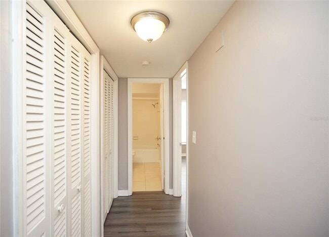 Building Photo - 10330 Carrollwood Ln