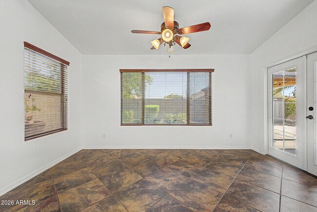 Building Photo - 25537 W Forest Grove Ave