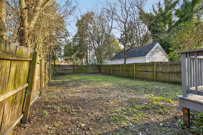 Building Photo - 1316 22nd St