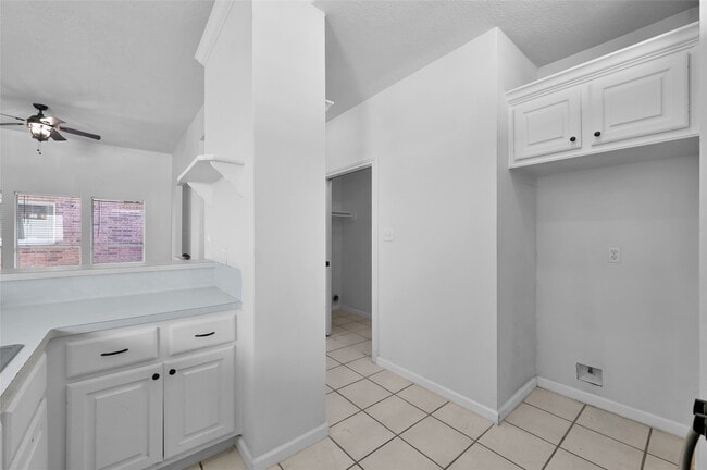 Building Photo - 14636 Ophiuchus Ct