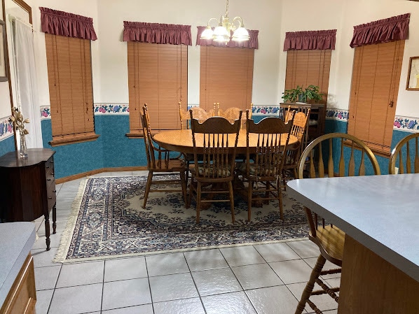 Building Photo - 5404 W Orange St