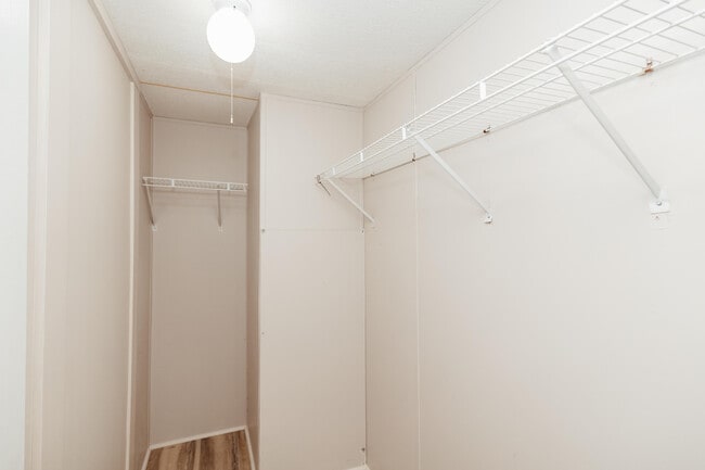 Building Photo - 4680 Hardy Adams Rd