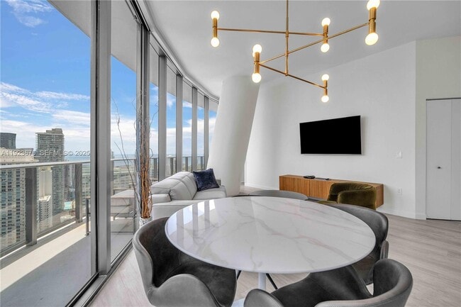 Building Photo - 55 SW 9th St