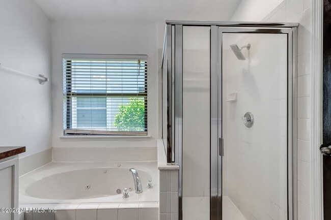 Building Photo - 566 Longmill Ln