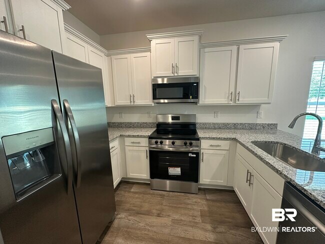Building Photo - 13296 Shea Cir