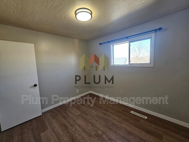 Building Photo - 200 Eddy Ave