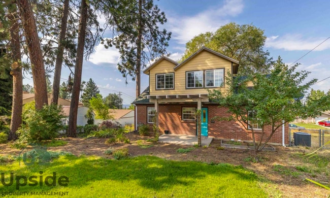 Building Photo - 3610 E Funk Ave