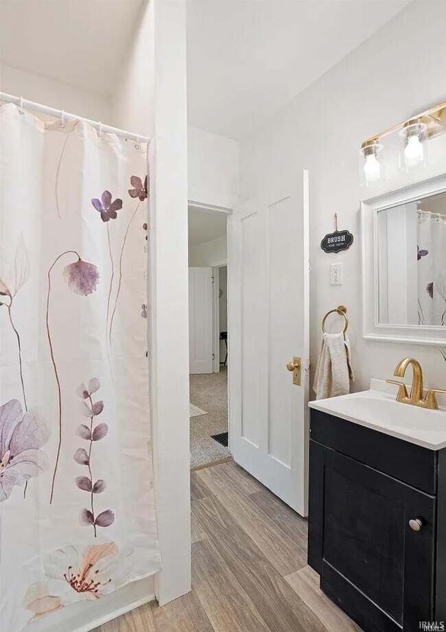 Building Photo - 515 W Jackson St