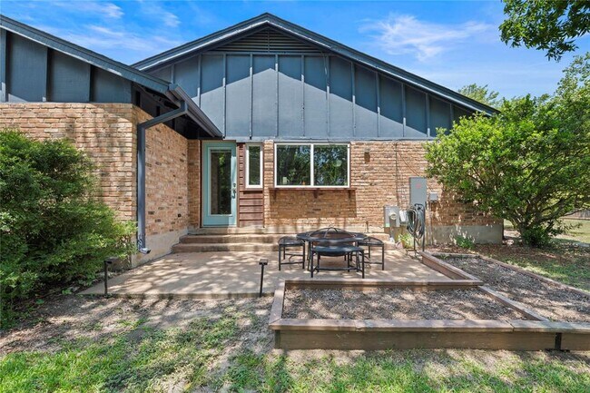 Building Photo - 1510 Coronado Hills Dr