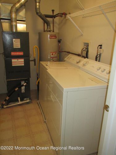 Building Photo - 15 N Sailors Quay Dr