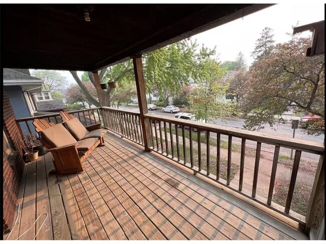 Building Photo - 1211 5th St NE