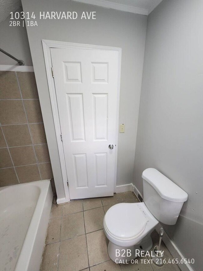 Building Photo - 10314 Harvard Ave