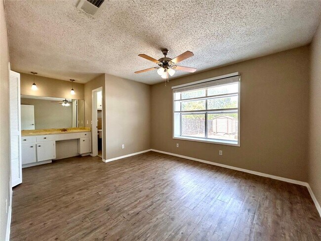 Building Photo - 1508 Thornridge Rd