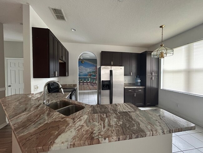 Building Photo - 1752 Cambridge Village Ct