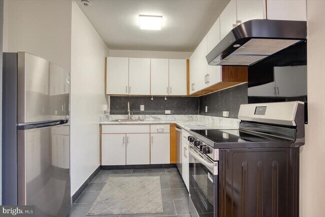 Building Photo - 1016 W Baltimore Pike