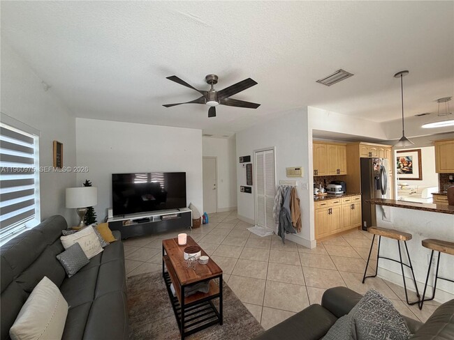 Building Photo - 6762 SW 157th Ct