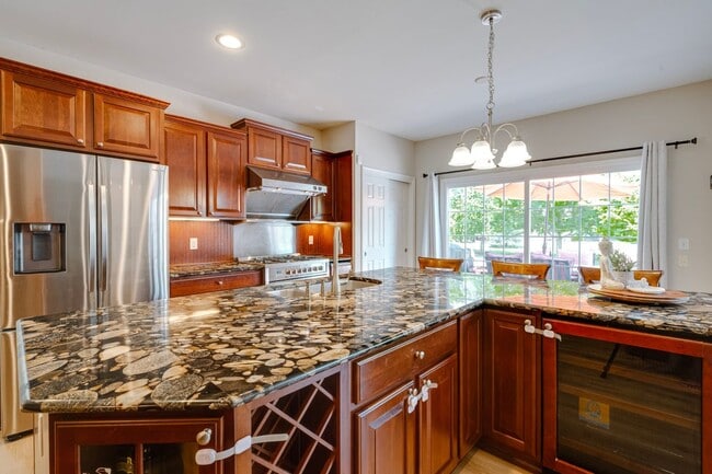 Building Photo - 50042 Black Horse Ln