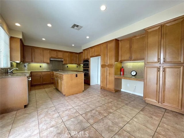 Building Photo - 12761 Wild Horse Way