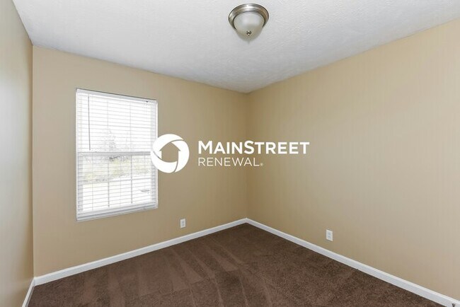 Building Photo - 5 Bedroom Pet-Friendly Home in Murfreesboro, TN with Main Street Renewal