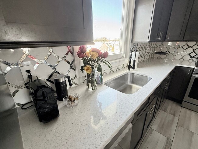 Building Photo - 33 Willow Wood Ct