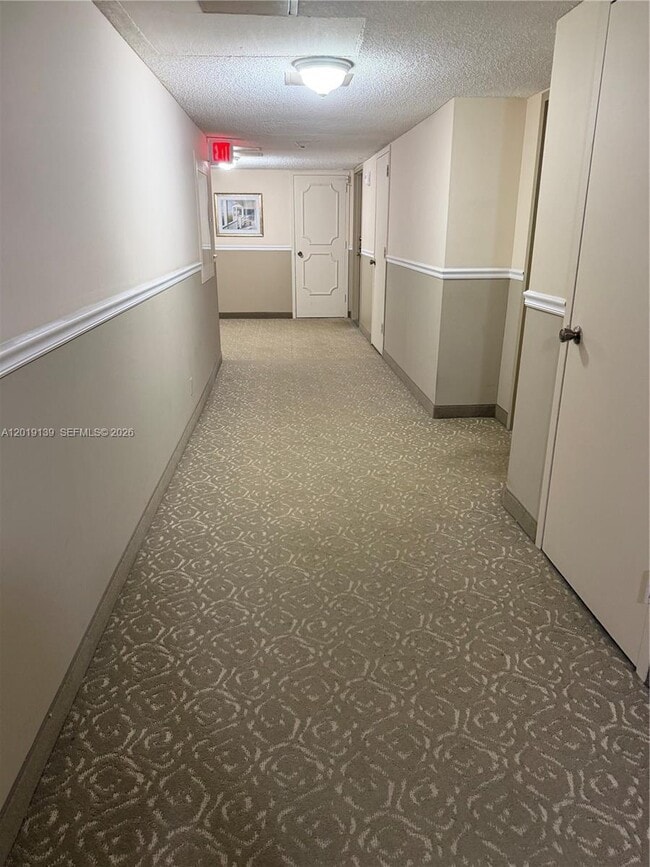 Building Photo - 100 Golden Isles Dr