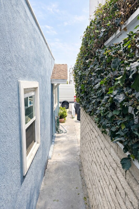 Building Photo - 315 Sapphire Ave