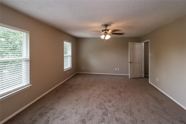 Building Photo - 510 Lisa Ln