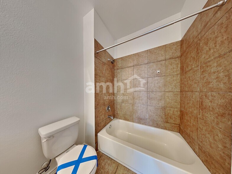 Building Photo - 5412 Galante Ln