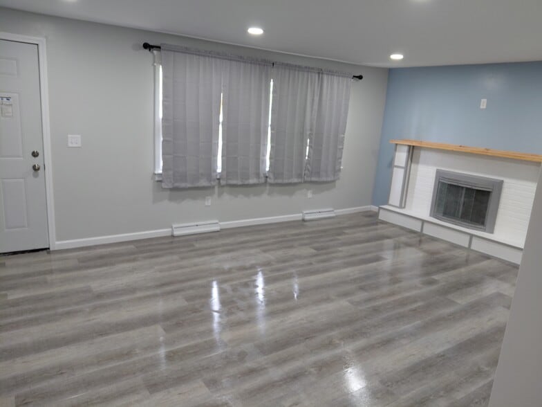 Building Photo - 7217 Duane Dr