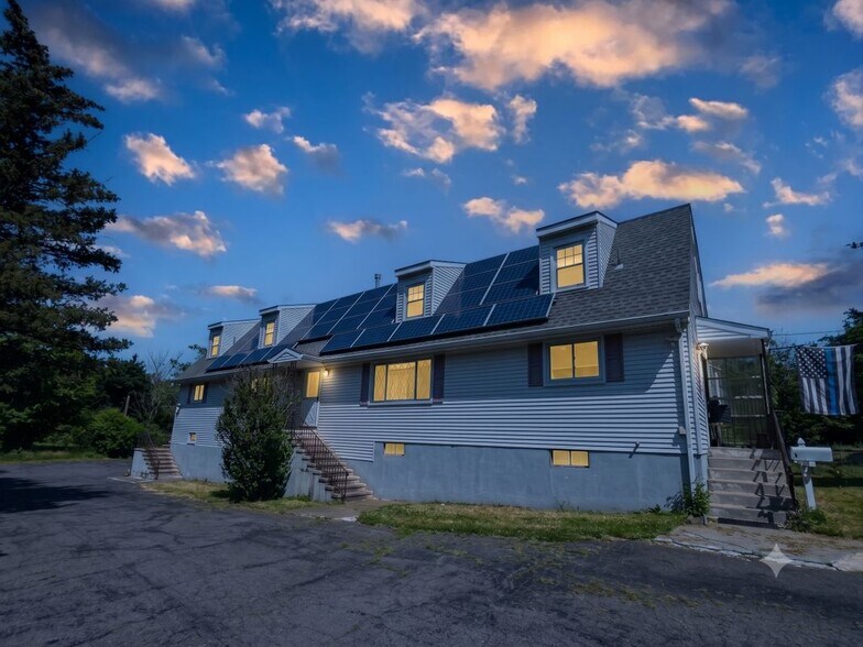 Building Photo - 64 Gladden St