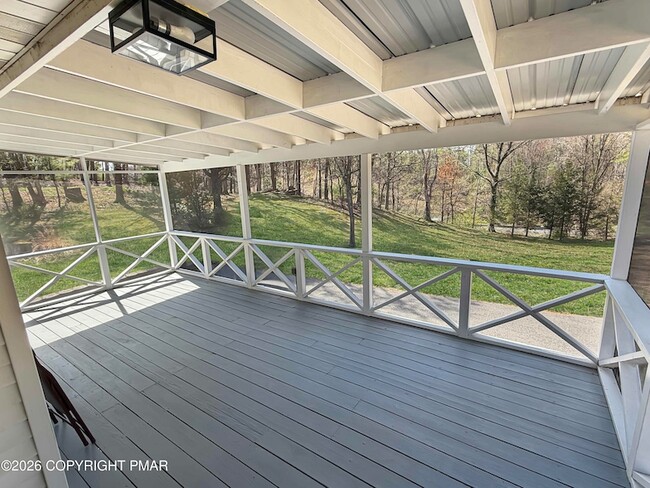 Building Photo - 308 Hemlock Ln