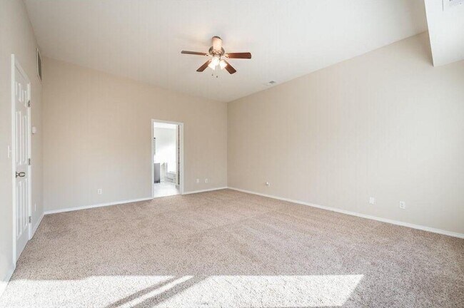 Building Photo - 10540 Windsor Park Dr