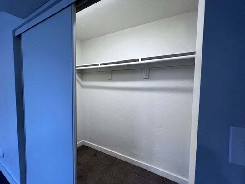 Building Photo - 1037 Peralta St