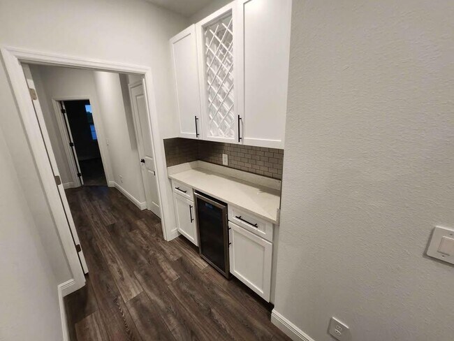Building Photo - 913 Grand Wildmere Cove