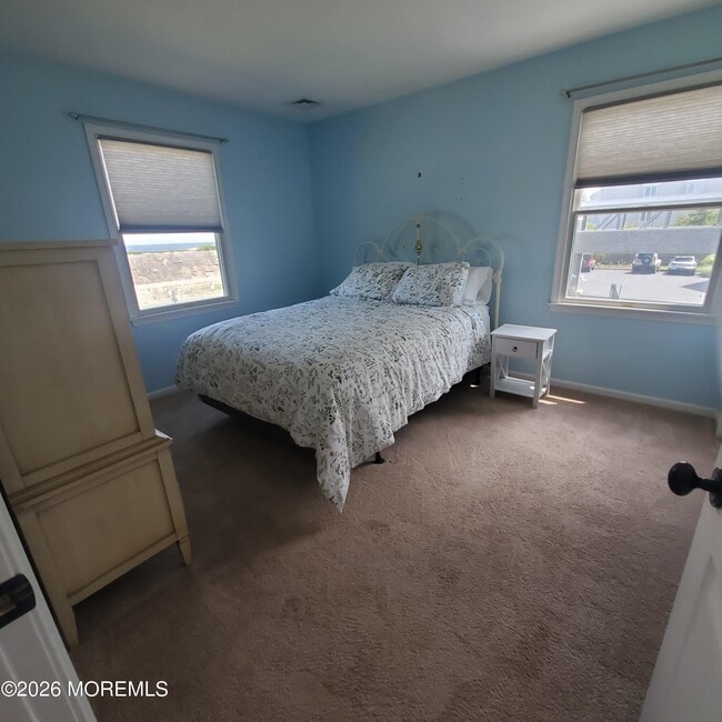 Building Photo - 754 Ocean Ave