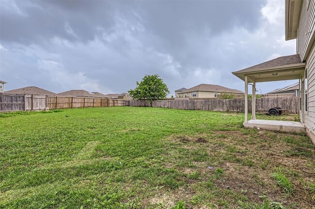 Building Photo - 131 Lavaca Loop
