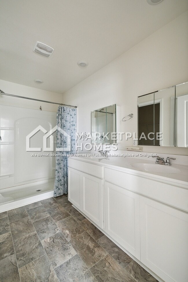 Building Photo - 1623 Sliger St