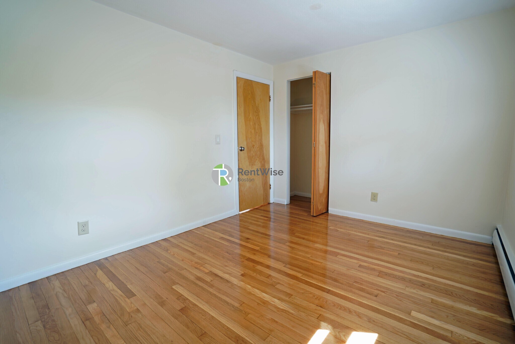 Building Photo - 110 Babcock St