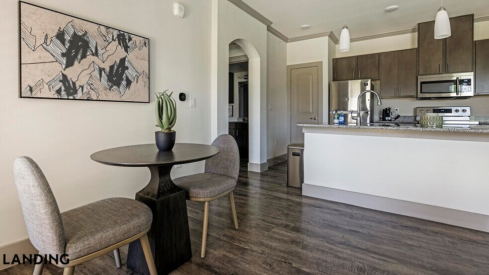 Building Photo - 12500 Shadowglen Trce