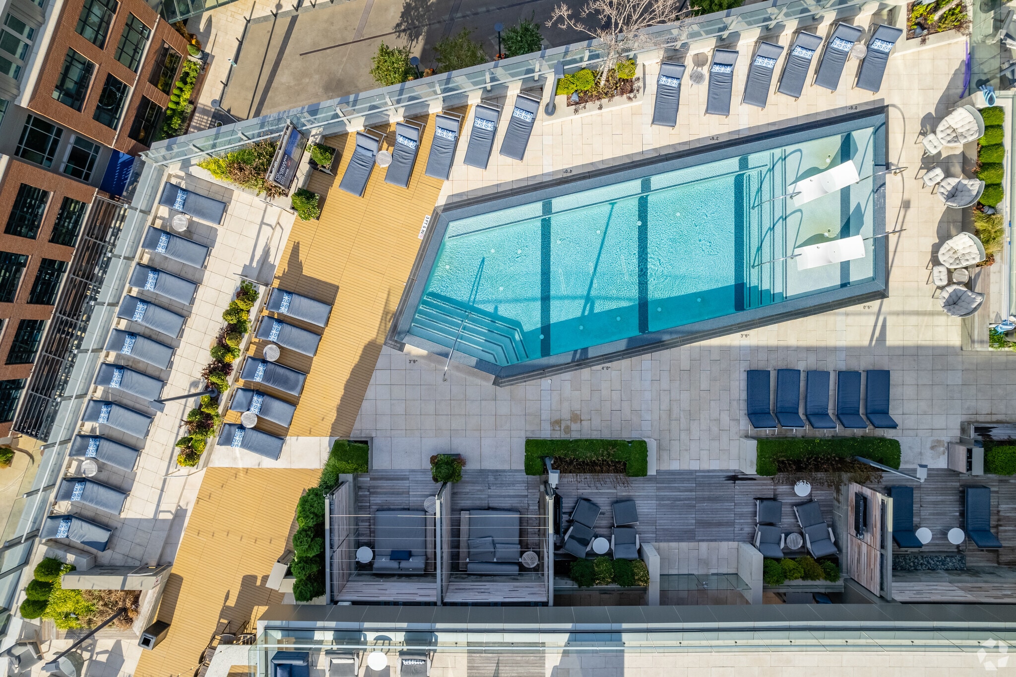 Vertis Green Hills 4000 Hillsboro Pike Nashville TN 37215 Apartment