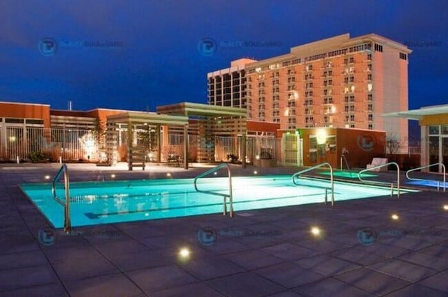 Building Photo - Modern 1 Bedroom 1 Bath Luxury Condo at Th...