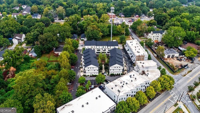 Building Photo - 2030 Main St NW