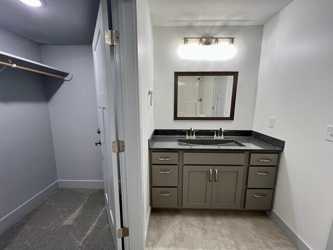 Building Photo - Brand New 3 Bed 2 Bath Duplex in East Manhattan!