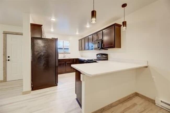 Building Photo - 3105 Cooney Dr