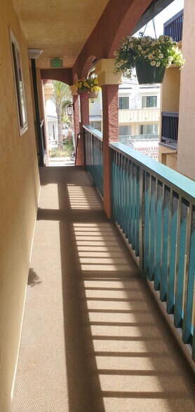 Building Photo - 253 Donax Ave