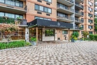 Building Photo - 60 Parkway Dr